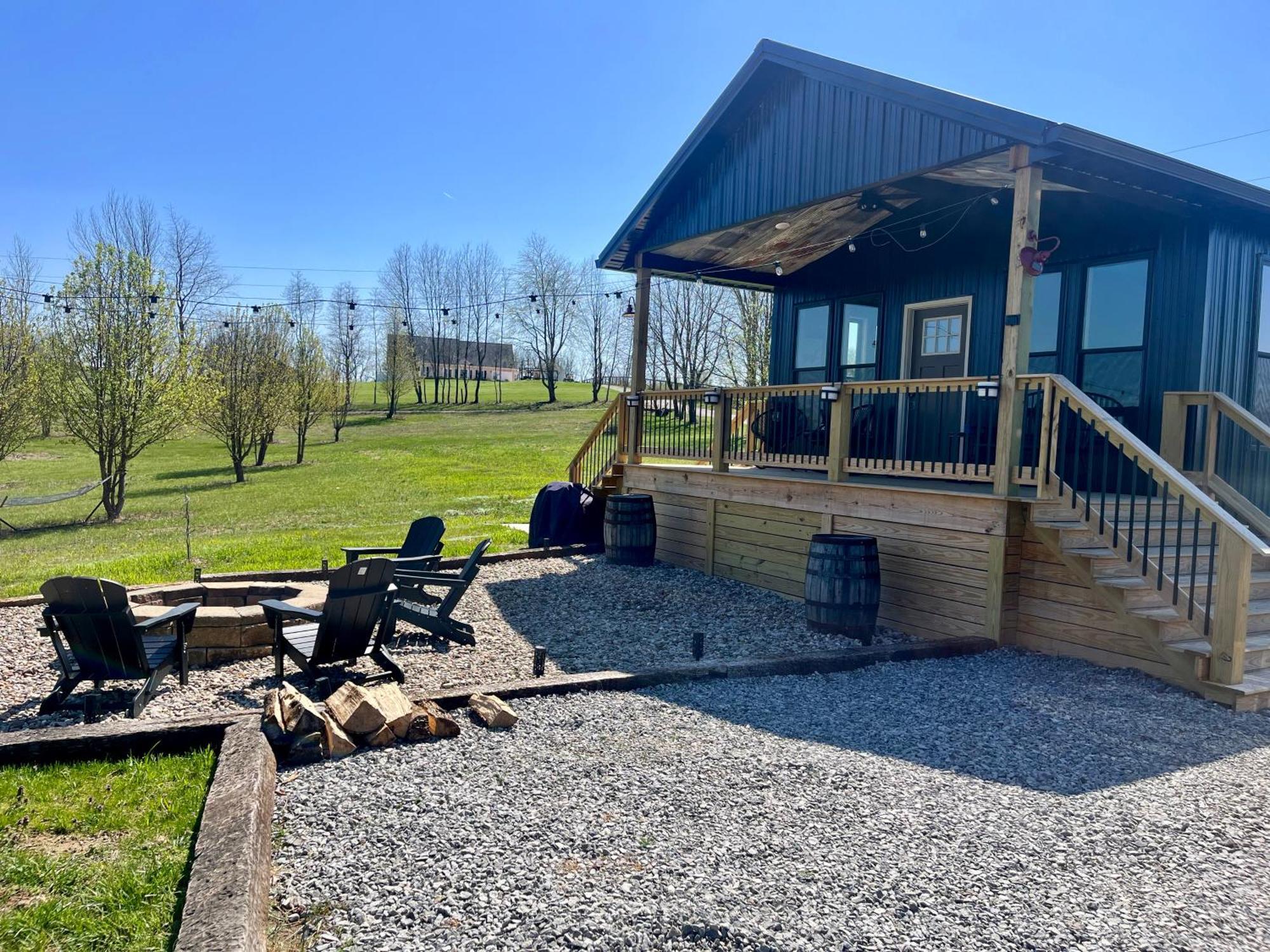 Bourbon Barrel Cottages #2 Of 5 On Kentucky Trail Lawrenceburg Ngoại thất bức ảnh